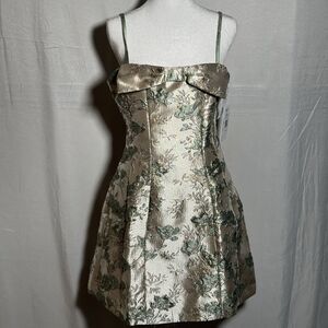NWT Violet Weekend Floral Jacquard Mini Dress Gold Green Fit Flare Size 7/8